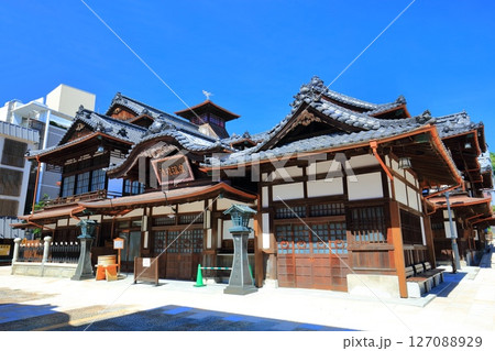 【愛媛県】リニューアルした道後温泉本館 【愛媛県】リニューアルした道後温泉本館 127088929