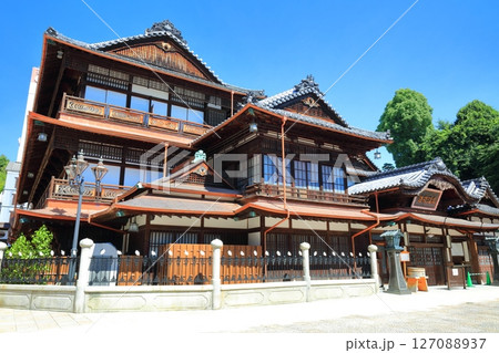 【愛媛県】リニューアルした道後温泉本館 【愛媛県】リニューアルした道後温泉本館 127088937