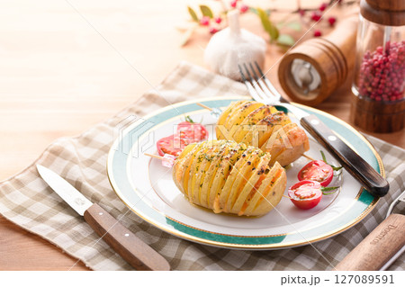 ハッセルバックポテト （北欧風ベイクドポテト） 127089591