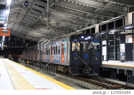 【JR九州】夜のYC1系1100番台（長崎本線：長崎駅） 127091084