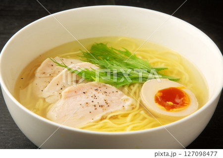 塩ラーメン 塩ラーメン 127098477