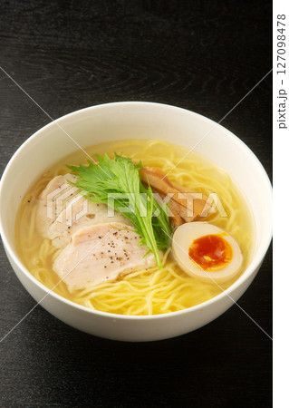 塩ラーメン 塩ラーメン 127098478