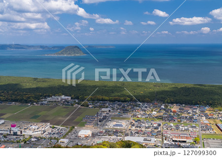 《佐賀県》鏡山展望台の眺望・唐津湾の大海原 《佐賀県》鏡山展望台の眺望・唐津湾の大海原 127099300