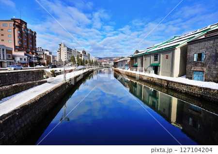 小樽運河の風景 127104204