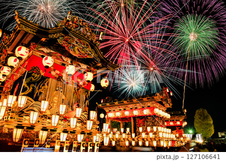 埼玉 秩父夜祭 屋台と花火(合成) 埼玉 秩父夜祭 屋台と花火(合成) 127106641