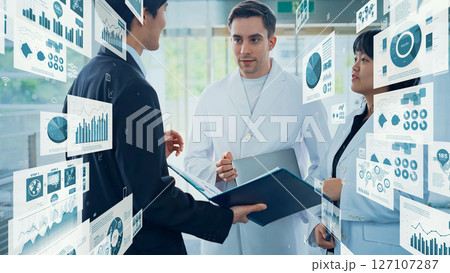 ロビーで会話する多国籍の人々と統計データのコンセプト ロビーで会話する多国籍の人々と統計データのコンセプト 127107287