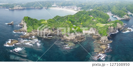 空撮「千葉県」複雑な自然の造形が織りなす鵜原理想郷をドローンで撮影 勝浦市 空撮「千葉県」複雑な自然の造形が織りなす鵜原理想郷をドローンで撮影 勝浦市 127108950