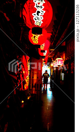 昼飲み歓迎！大阪の路地裏の居酒屋通り 127113286