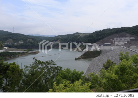 大阪府茨木市の神峯山大門寺境内の風景 127116092
