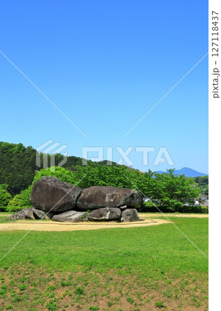 新緑の石舞台古墳 新緑の石舞台古墳 127118437