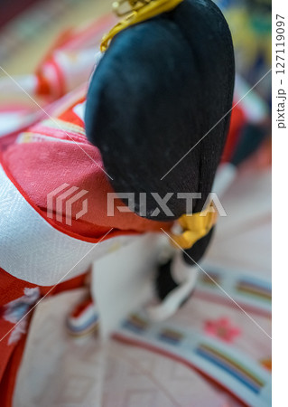 お雛様にカビが生える お雛様にカビが生える 127119097