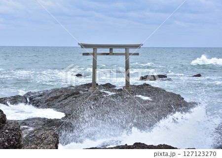神磯の鳥居 神磯の鳥居 127123270