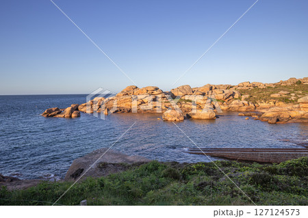 Ploumanac'h pink granite coast, cotes-d'armor, brittany, france 127124573