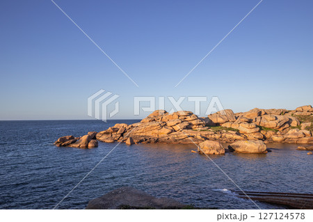 Ploumanac'h pink granite coast, cotes-d'armor, brittany, france 127124578