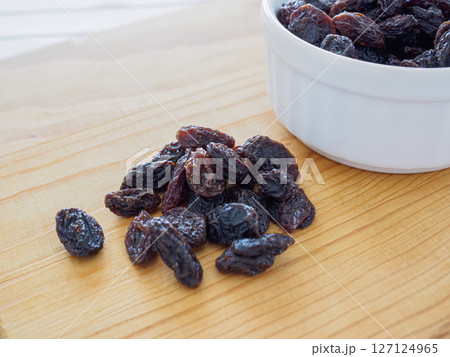 レーズン 127124965