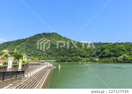 初夏の相模湖 神奈川県 初夏の相模湖 神奈川県 127127554