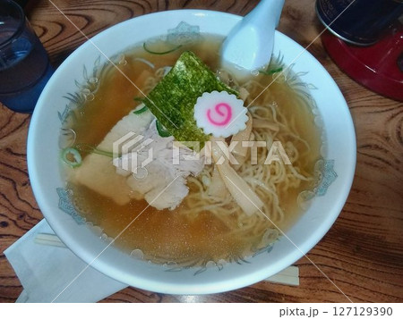 細打ち縮れ麺とあっさり醤油味のスープが特徴… 米沢市民の愛する味『中華そば』 127129390