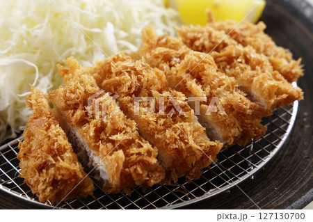 豚ロースのとんかつ 127130700