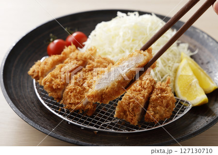 豚ロースのとんかつ 豚ロースのとんかつ 127130710