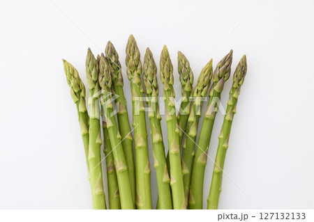 白バックのグリーンアスパラガス 白バックのグリーンアスパラガス 127132133