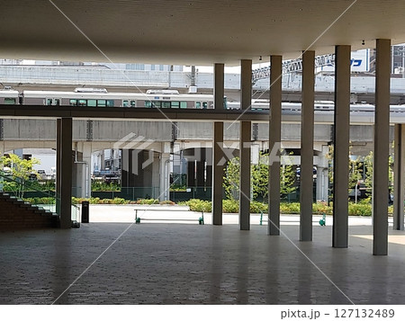 近代建築物と風景 127132489