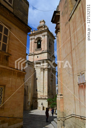 マルタ共和国、マルタ島、スリーシティーズ、ヴィットリオーザ、聖ローレンス教会、鐘楼 127132551