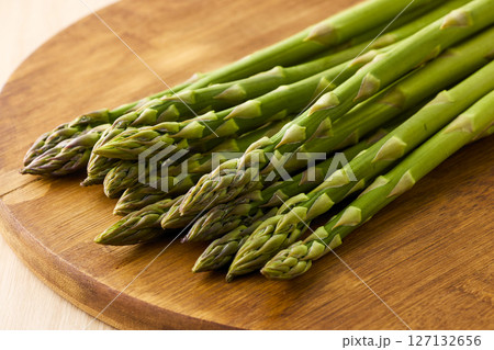 アスパラガス 127132656