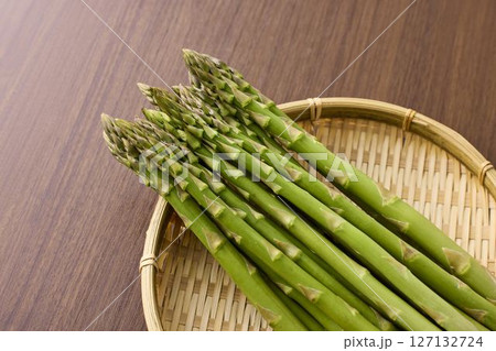 アスパラガス 127132724