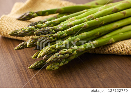 アスパラガス 127132770