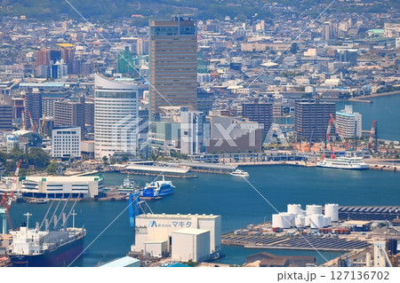【香川県】屋島山頂「やしまーる展望台」から見た高松市街地の風景(日本観光地100選) 【香川県】屋島山頂「やしまーる展望台」から見た高松市街地の風景(日本観光地100選) 127136702