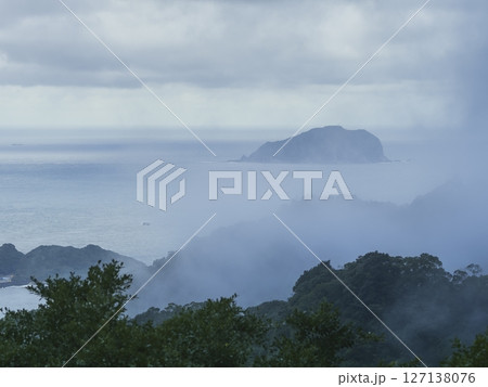 霧に包まれた基隆嶼と九份の森 / Jiufen & Keelung Islet, Taiwan 霧に包まれた基隆嶼と九份の森 / Jiufen & Keelung Islet, Taiwan 127138076
