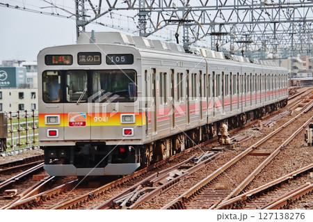 東急大井町線(東急電鉄・9000系) 東急大井町線(東急電鉄・9000系) 127138276
