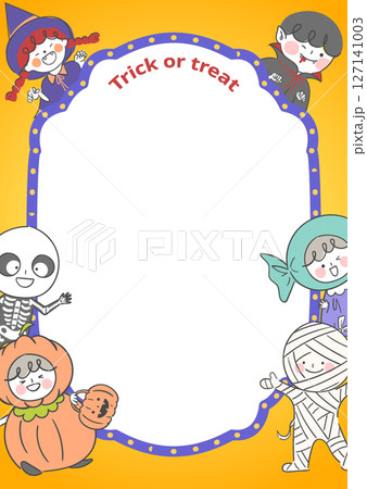 Halloween Day frame illustration with children in costume 127141003