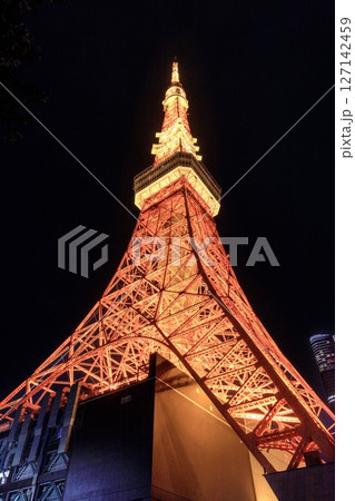東京都、東京タワーのライトアップ(ランドマークライト) 東京都、東京タワーのライトアップ(ランドマークライト) 127142459