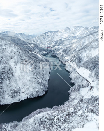 Shogawa river in winter Shogawa river in winter 127142563