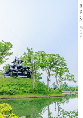初夏の高田城址公園 三重櫓 新潟県上越市 初夏の高田城址公園 三重櫓 新潟県上越市 127143138