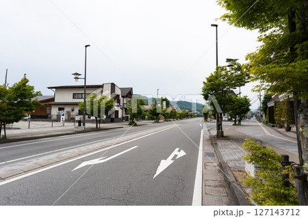 軽井沢本通りから軽井沢駅方向を見る 長野県北佐久郡軽井沢町軽井沢 軽井沢本通りから軽井沢駅方向を見る 長野県北佐久郡軽井沢町軽井沢 127143712