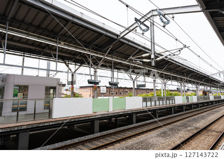 軽井沢駅　新幹線ホーム　長野県北佐久郡軽井沢町軽井沢 127143722