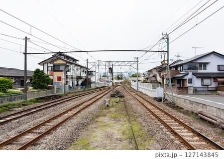 上州富岡駅のホームから見た線路の風景 群馬県富岡市富岡 上州富岡駅のホームから見た線路の風景 群馬県富岡市富岡 127143845