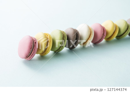 カラフルなマカロン カラフルなマカロン 127144374