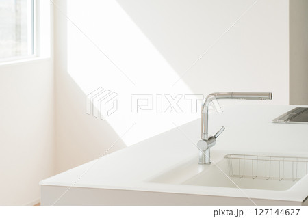 システムキッチンのシンク,蛇口,水栓 127144627