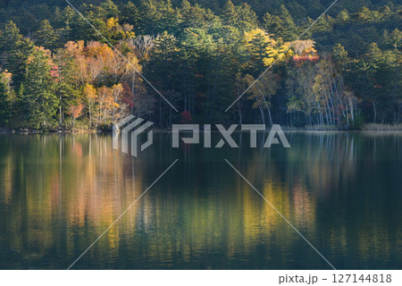 湖のトンネル 湖のトンネル 127144818