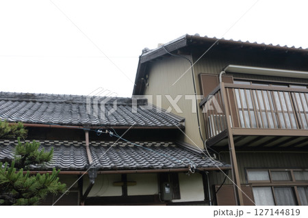 めくれたトタン壁 古民家修理完了 めくれたトタン壁 古民家修理完了 127144819