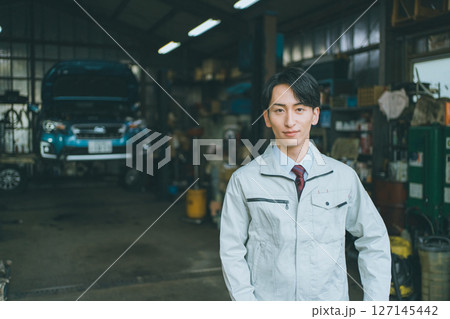自動車整備工場の営業職 127145442