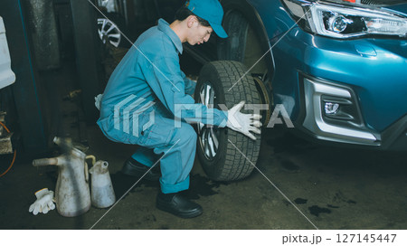 自動車整備工場 127145447