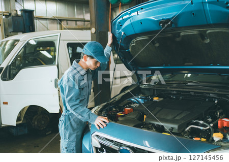 自動車整備工場 自動車整備工場 127145456