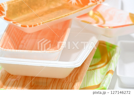 資源ごみ リサイクル 食品トレー 127146272