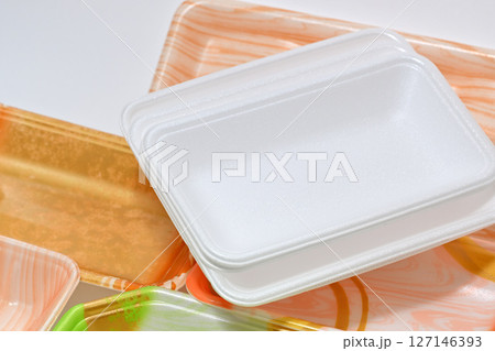 資源ごみ リサイクル 食品トレー 127146393