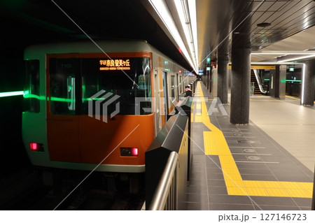 夢洲駅の学研奈良登美ヶ丘駅行き（大阪メトロ中央線） 127146723