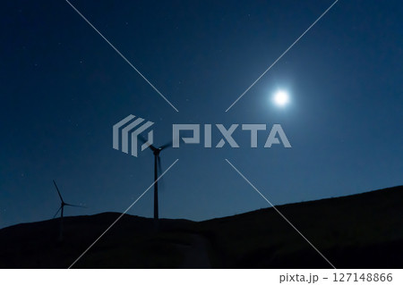 夜空の風力発電 夜空の風力発電 127148866